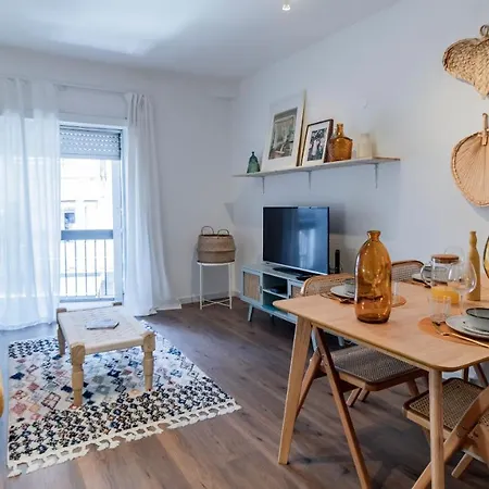 Appartamento Happy Corner In The Heart Of By Lovelystay *